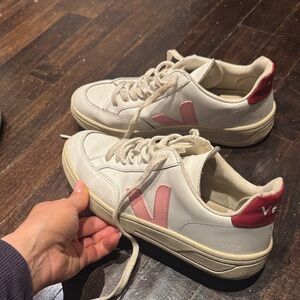 Veja Women's Cream and Pink Sneakers